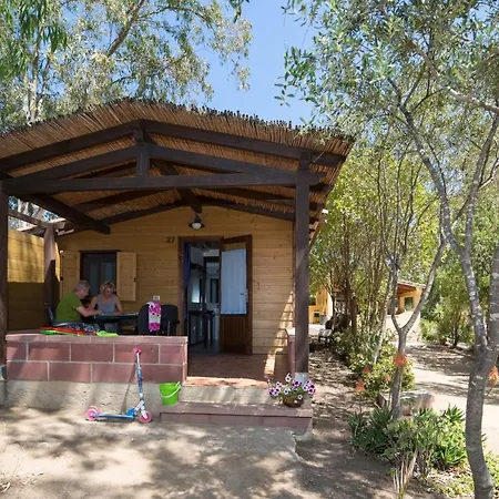 Campingplatz Villaggio Capo Ferrato *