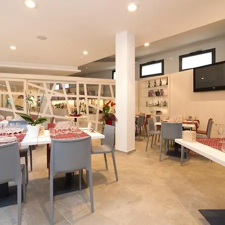 אתר קמפינג Villaggio Capo Ferrato